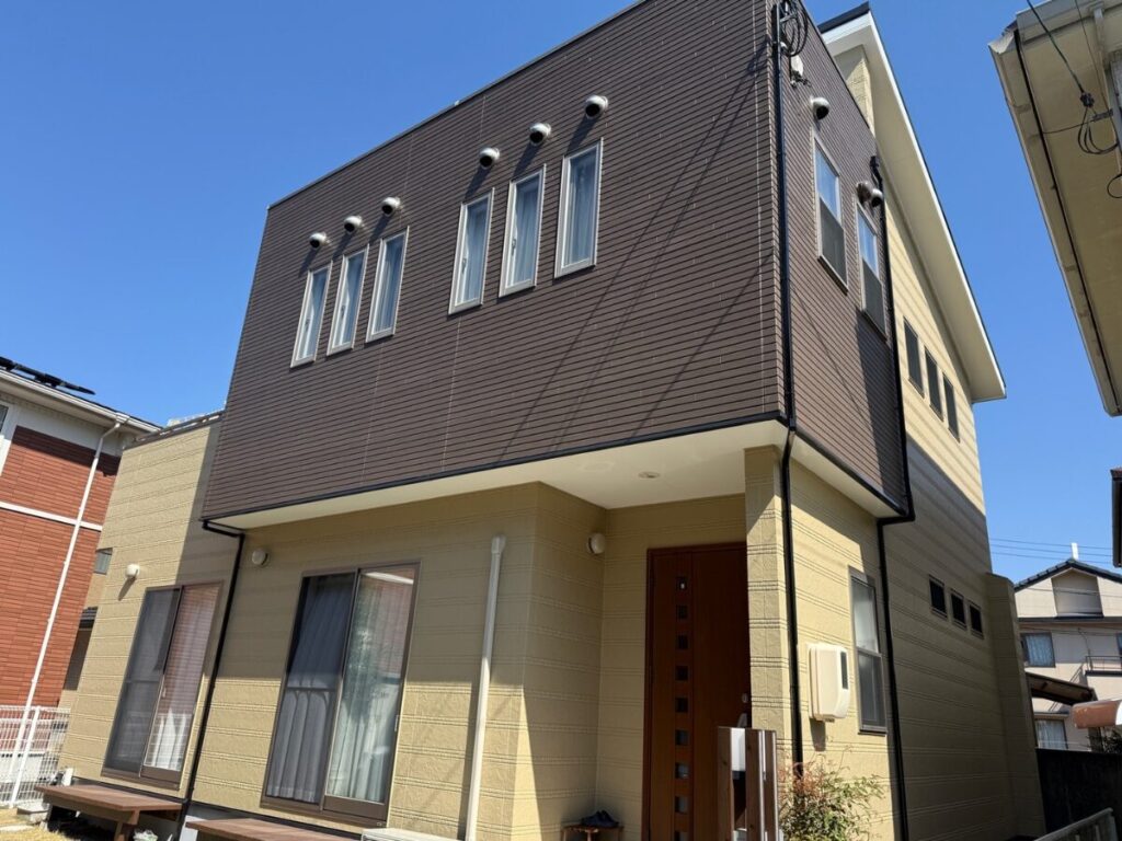 岡山市南区泉田F様邸|屋根塗装外壁塗装工事|シーリング