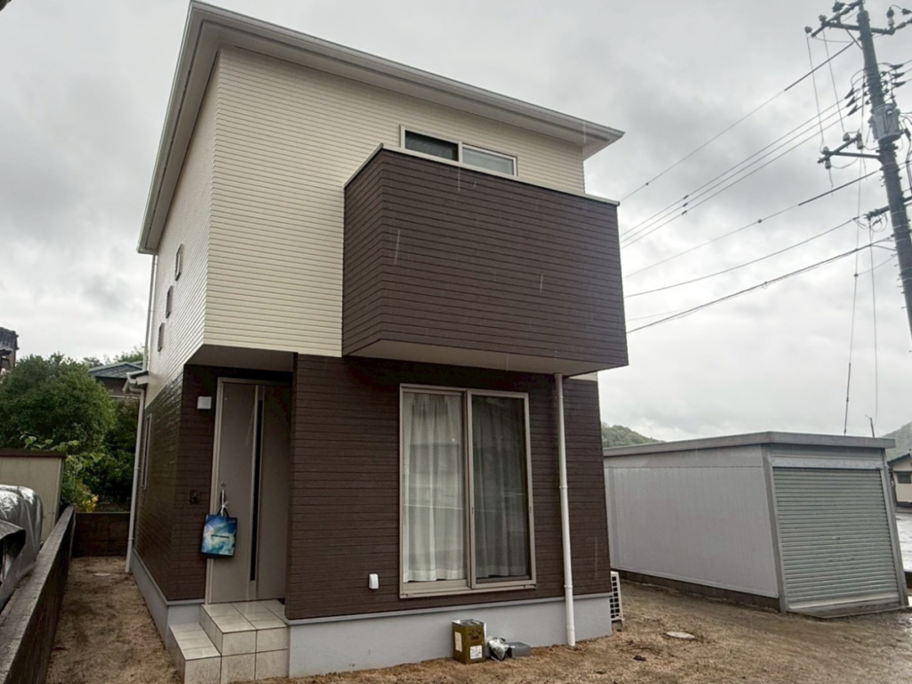 岡山市南区泉田F様邸|屋根塗装外壁塗装工事|ビフォーアフター