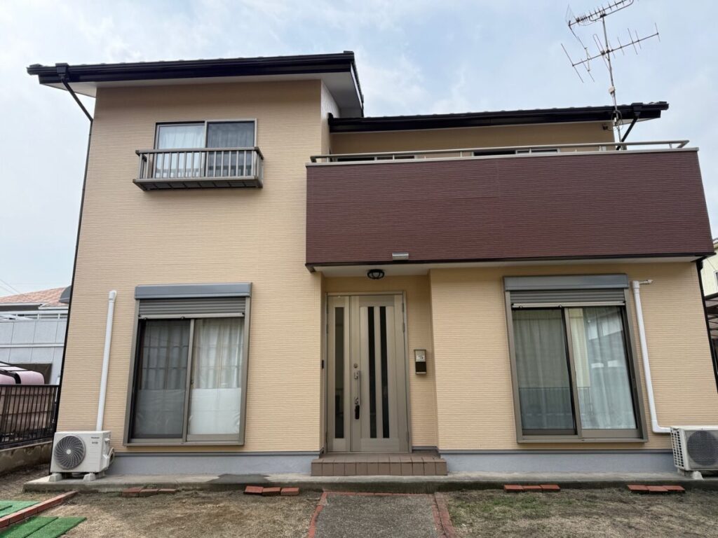 岡山市南区泉田F様邸|屋根塗装外壁塗装工事|シーリング